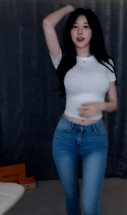 fa56c9146db2b8679b2f7e6af9a2ec4e_1750710288_2209.gif